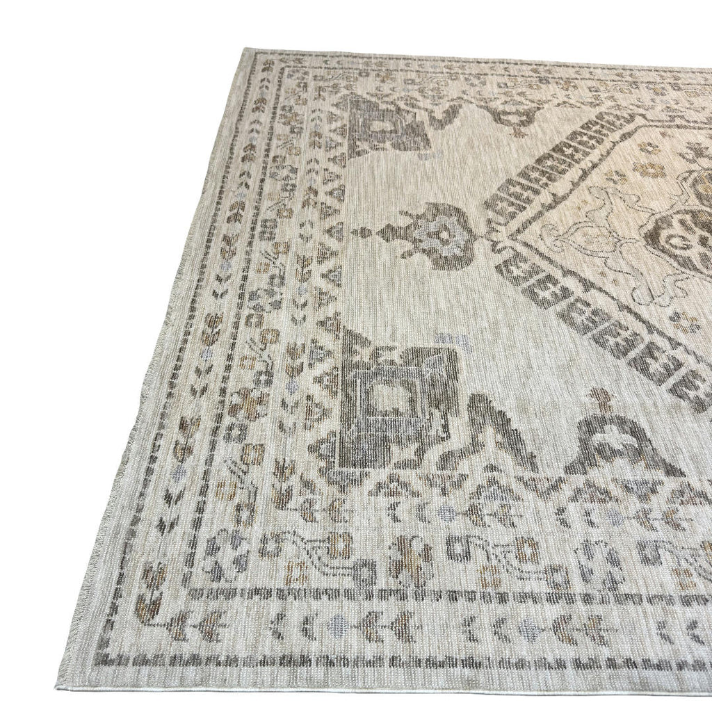 365 x 274 cm Machine Made Vintage Design Rug