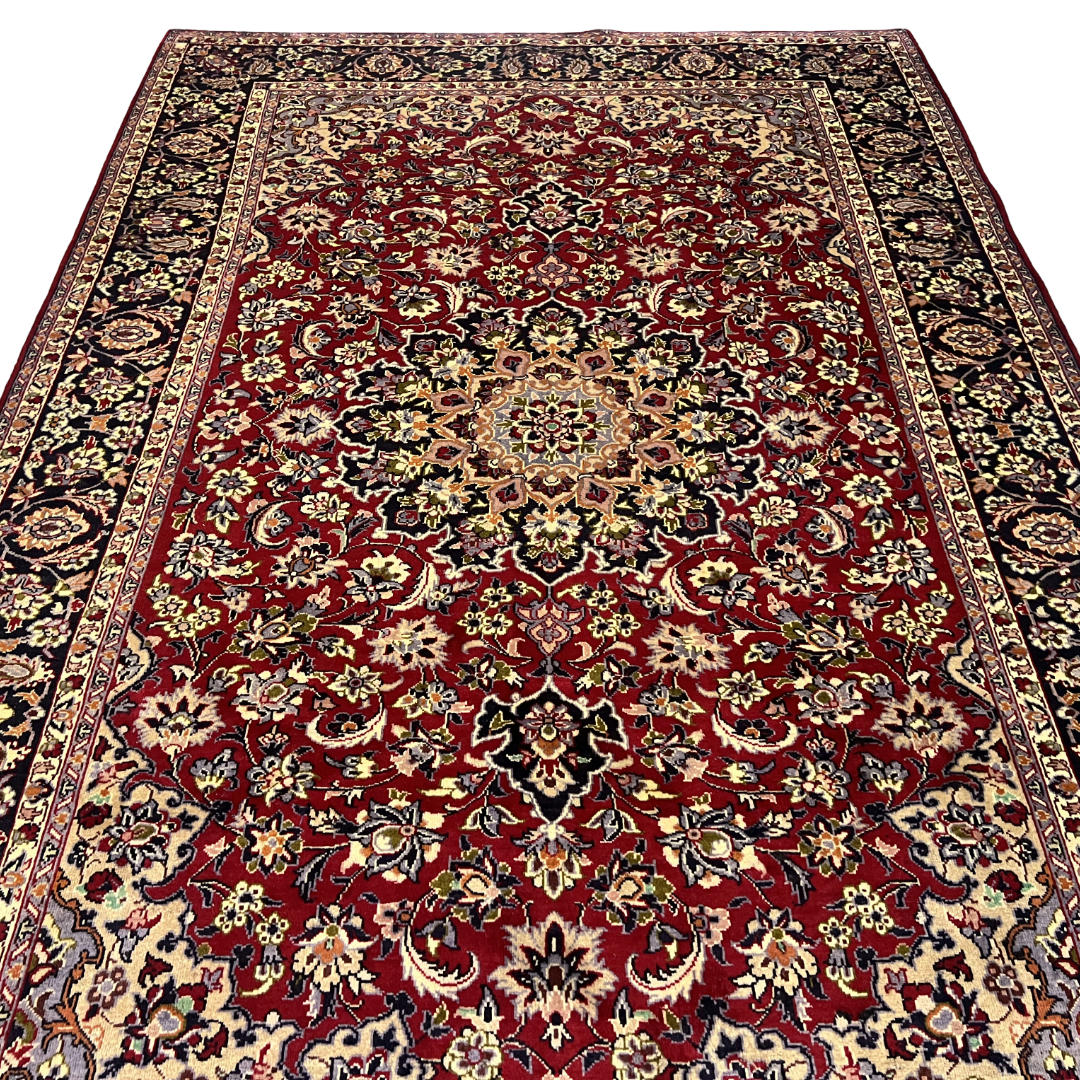 318 x 210 cm Hand-Knotted Persian Kashan Rug
