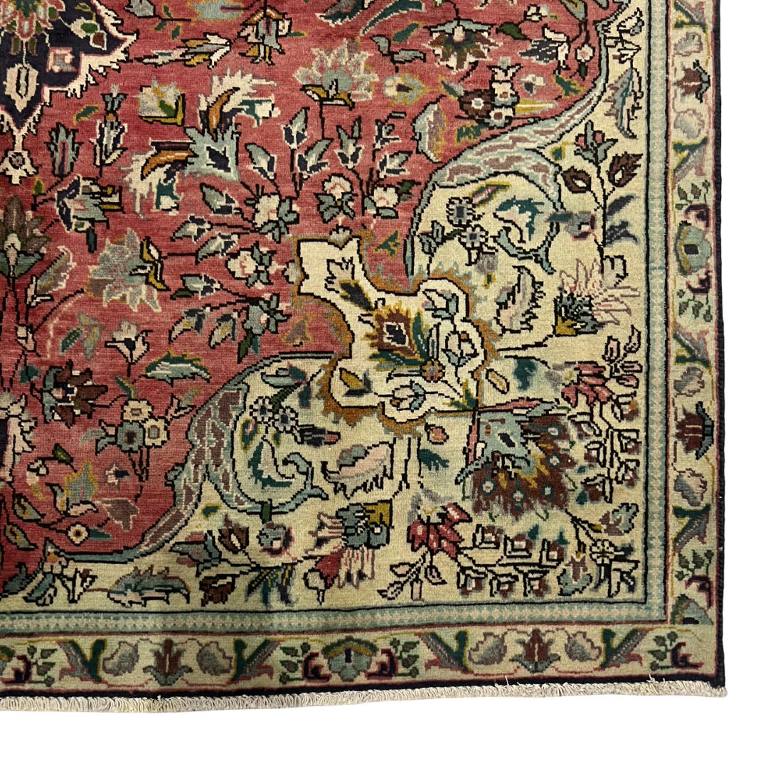 285 x 175 cm Hand-Knotted Persian Geometric Tabriz Rug