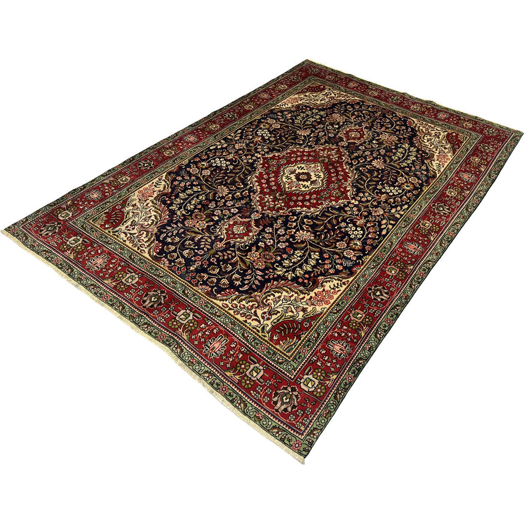 295 x 200 cm Hand-Knotted Persian Kashan Floral Rug
