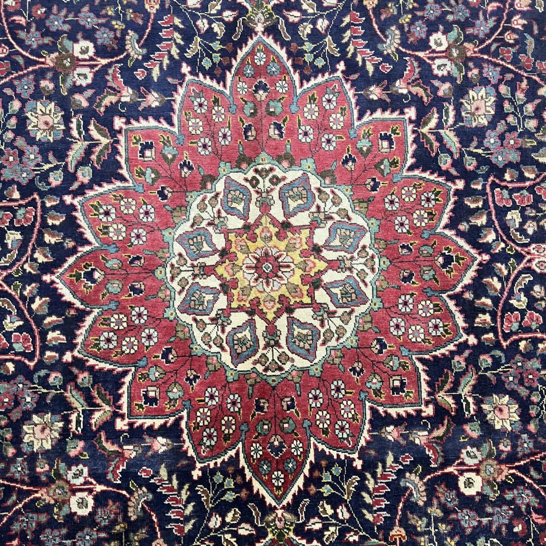 310 x 215 cm Hand-Knotted Persian Kashan Floral Medallion Rug