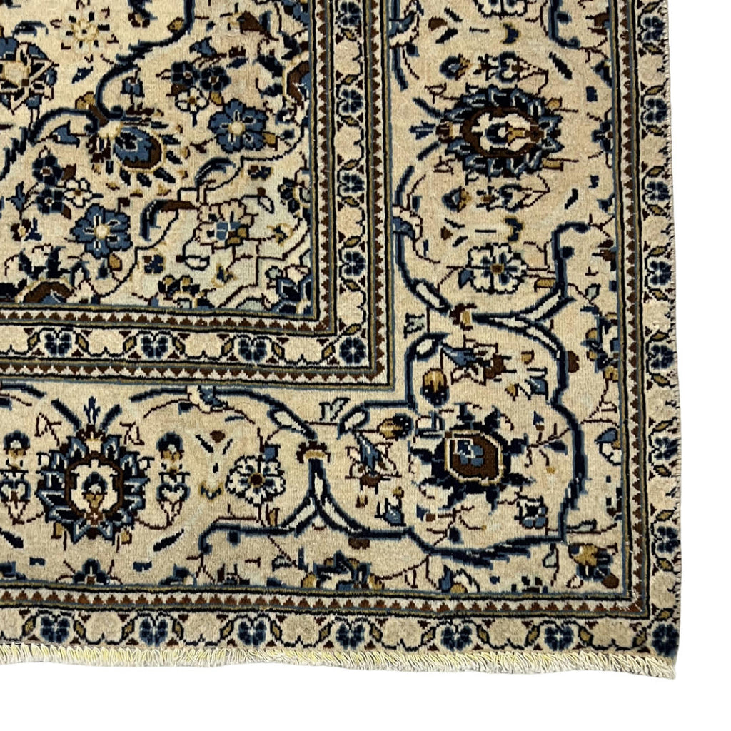 300 x 188 cm Hand-Knotted Persian Kashan Floral Rug