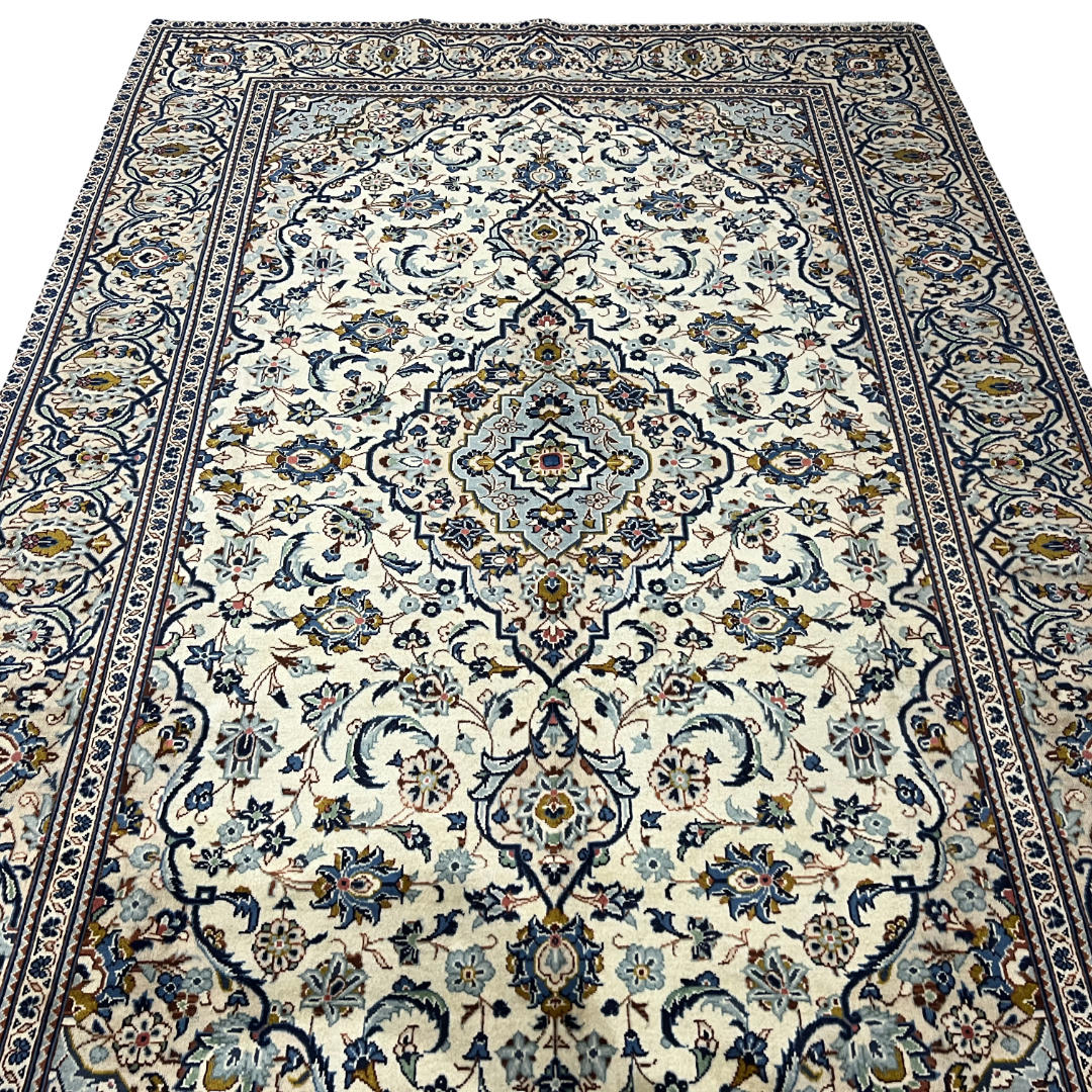 295 x 193 cm Hand-Knotted Persian Nain Ivory Wool Rug