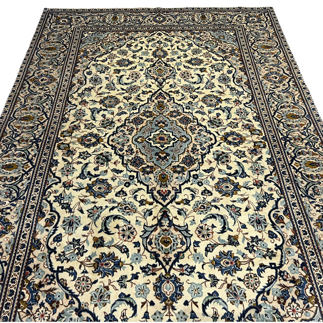 295 x 193 cm Hand-Knotted Persian Nain Ivory Wool Rug
