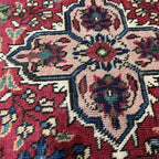 290 x 195 cm Hand-Knotted Persian Mashad Wool Rug