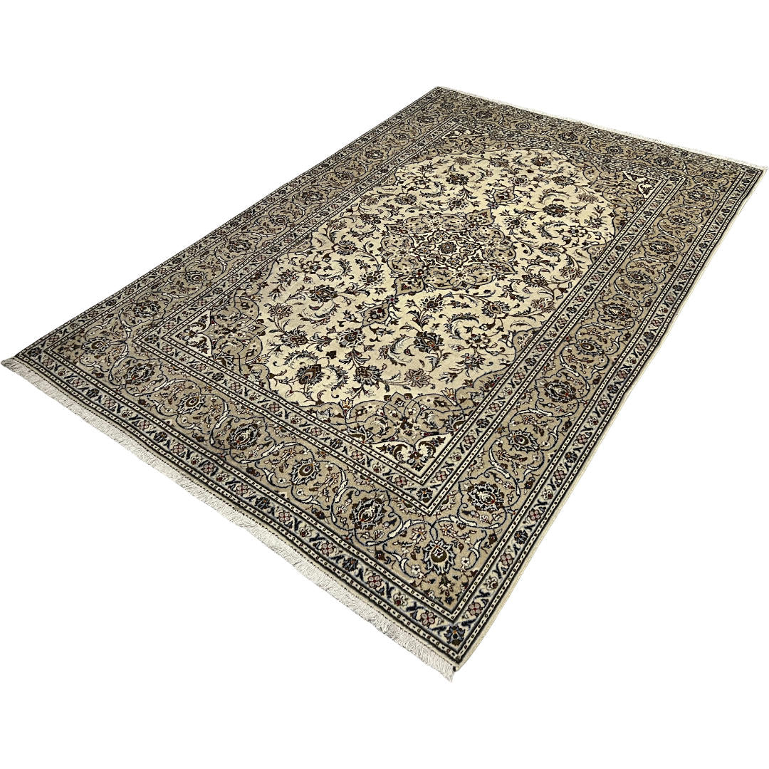 285 x 190 cm Hand-Knotted Persian Cream Kashan Wool Rug