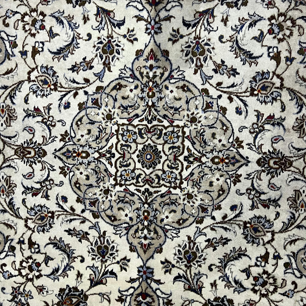 285 x 190 cm Hand-Knotted Persian Cream Kashan Wool Rug