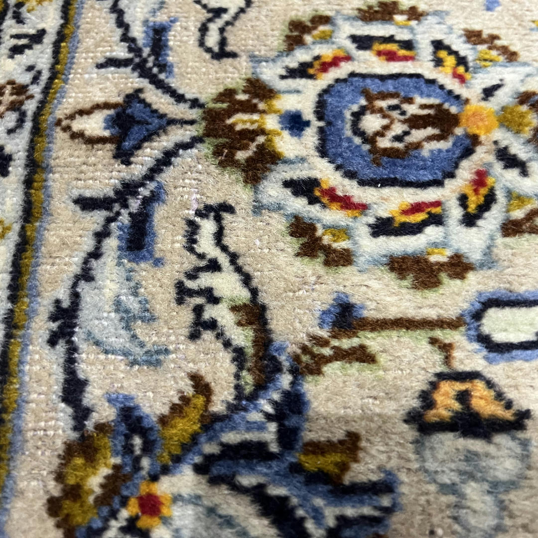 310 x 212 cm Hand-Knotted Persian Cream Kashan Rug