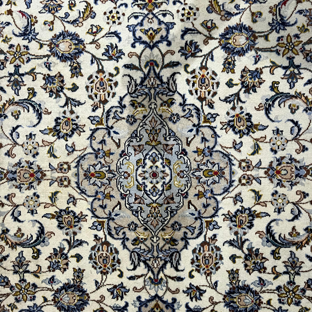 310 x 212 cm Hand-Knotted Persian Cream Kashan Rug