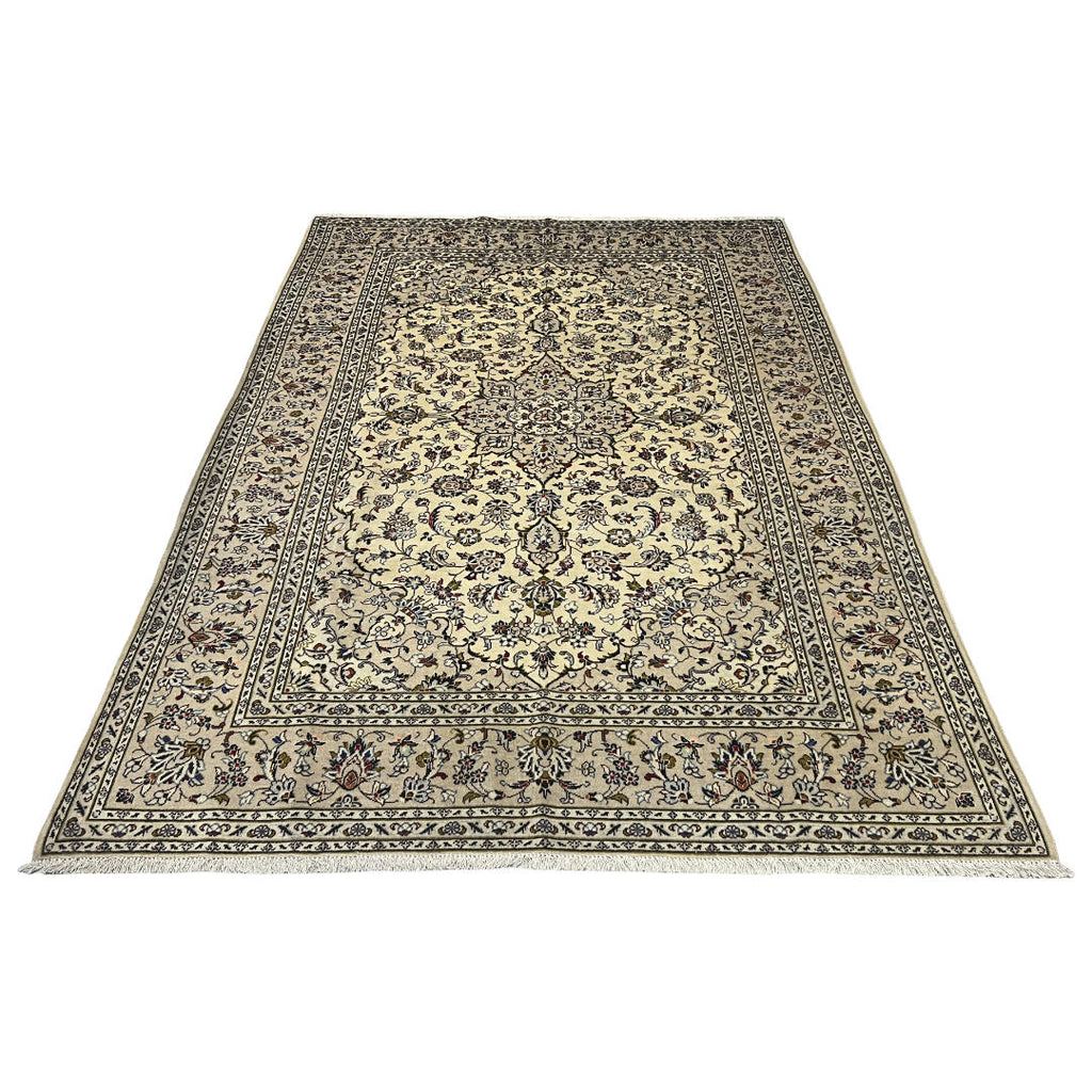290 x 198 cm Hand-Knotted Persian Cream Kashan Wool Rug