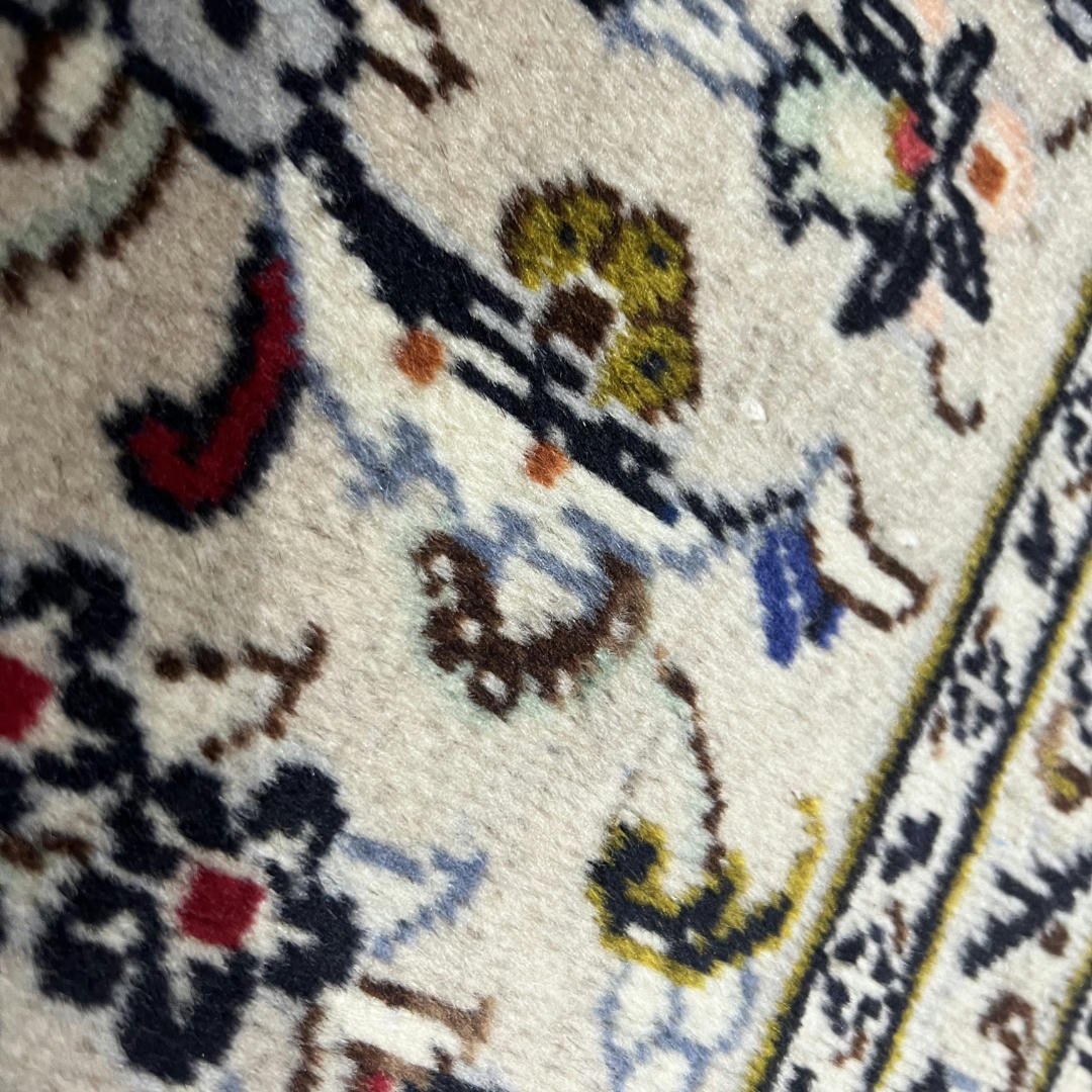 290 x 198 cm Hand-Knotted Persian Cream Kashan Wool Rug