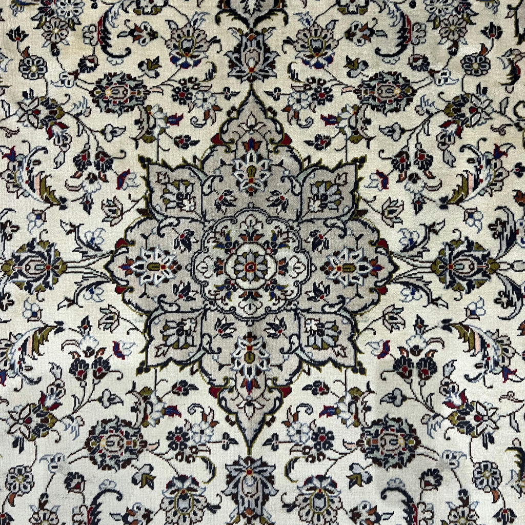 290 x 198 cm Hand-Knotted Persian Cream Kashan Wool Rug