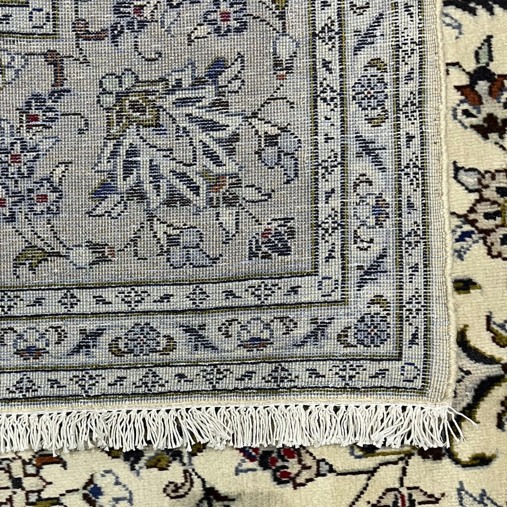 290 x 198 cm Hand-Knotted Persian Cream Kashan Wool Rug