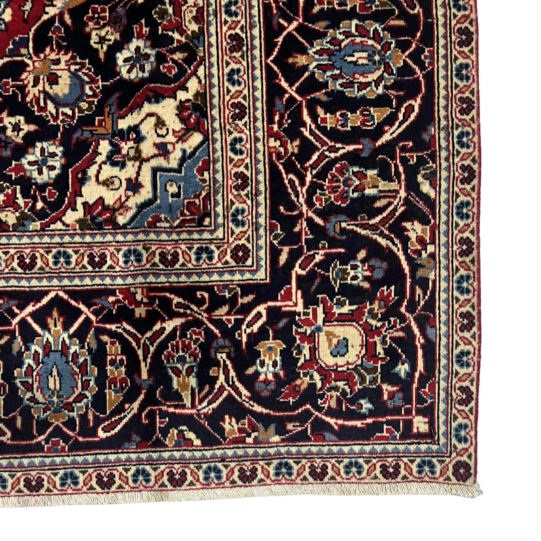 305 x 190 cm Hand-Knotted Persian Kashan Wool Rug