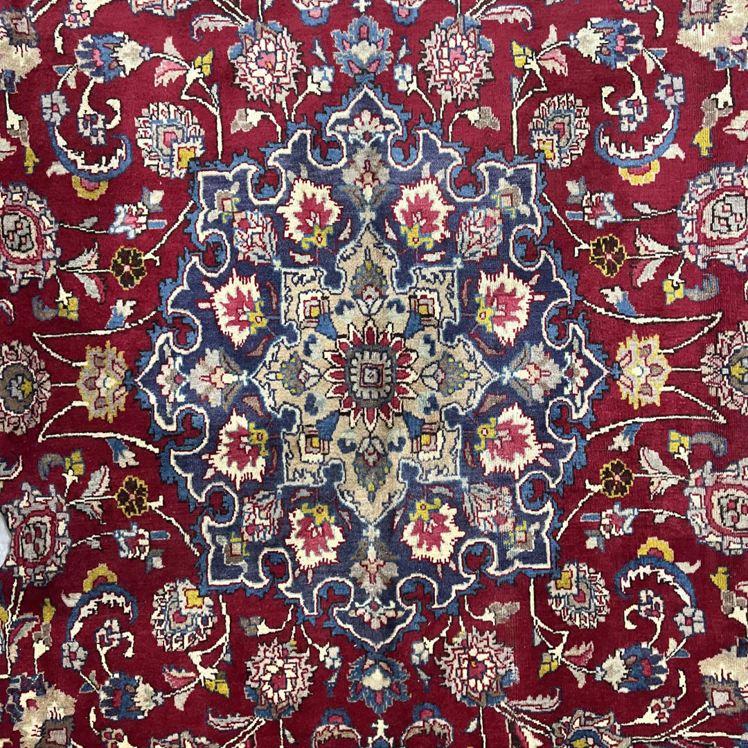 295 x 195 cm Hand-Knotted Persian Floral Mashad Wool Rug