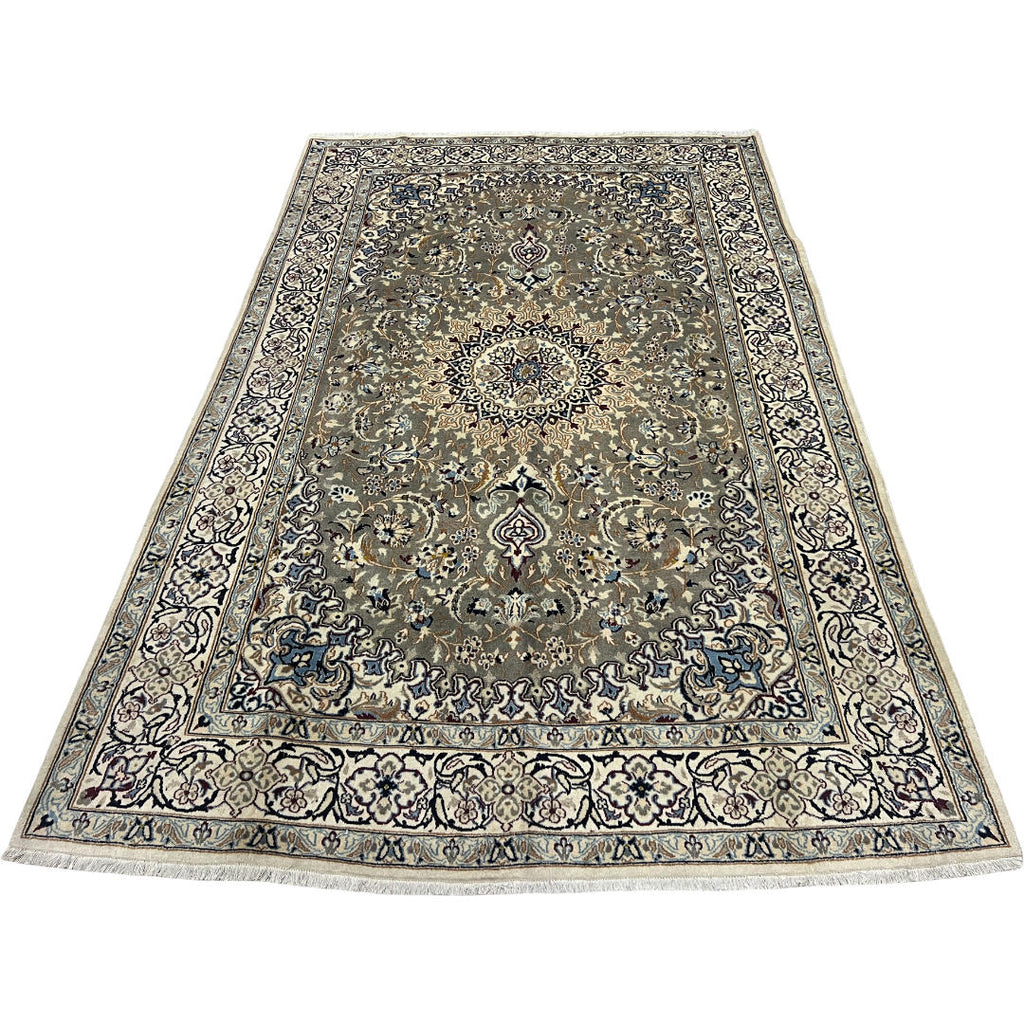 305 x 197 cm Hand-Knotted Persian Nain Wool Rug