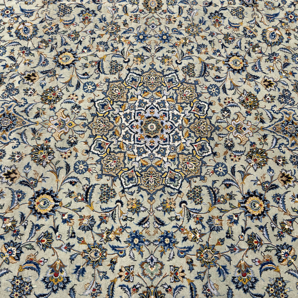 397 x 326 cm Hand-Knotted Persian Kashan Rug, Green