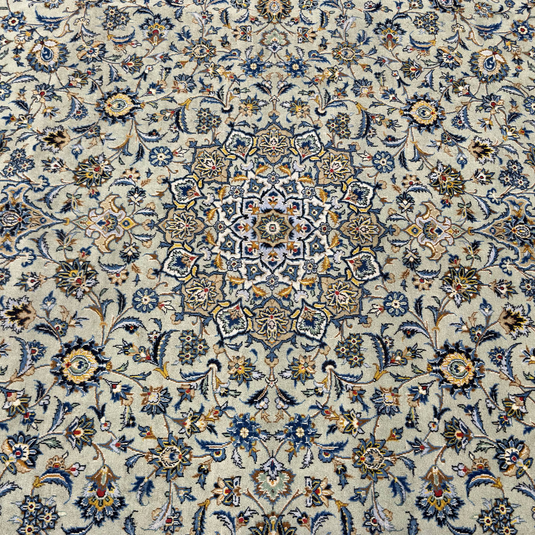 397 x 326 cm Hand-Knotted Persian Kashan Rug, Green