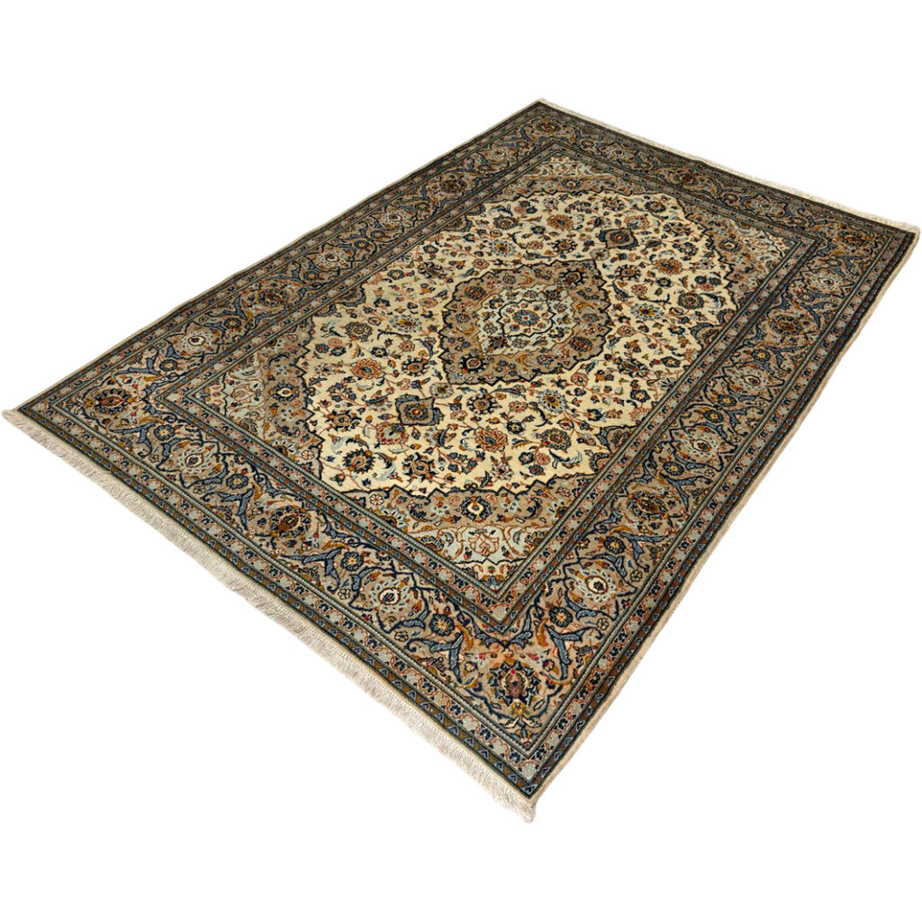 276 × 176 cm Persian Kashan Hand-Knotted Rug