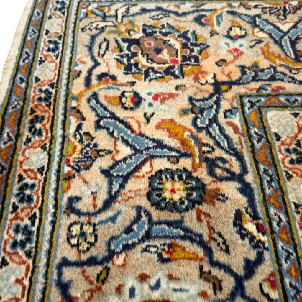 276 × 176 cm Persian Kashan Hand-Knotted Rug