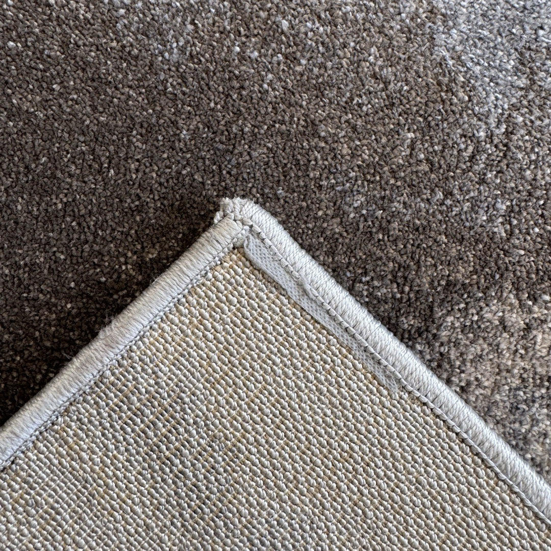 290 x 200 cm Geometric Impressions in Silver Grey & Brown