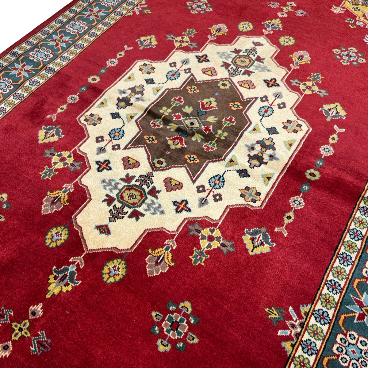 203 x 141 cm Hand-Knotted Tribal Shirwan – Wool Rug