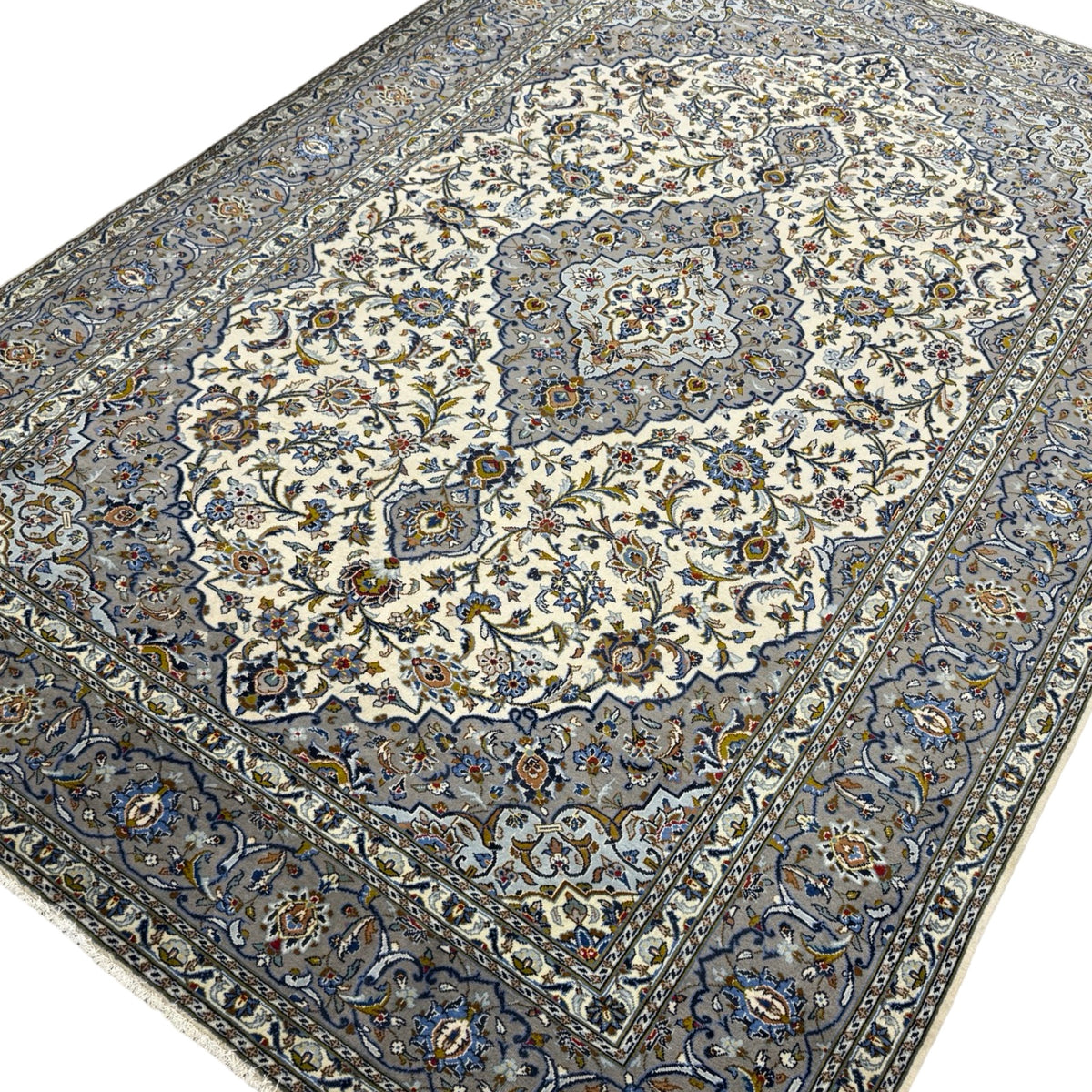 317 x 228 cm Hand Knotted Persian Grey & Ivory Kashan Rug