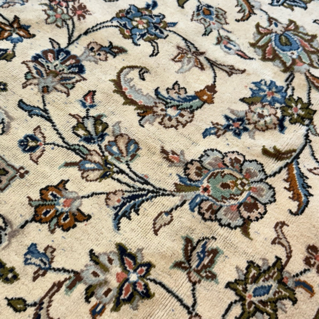 290 x 193 cm Hand Knotted Floral Persian Beige Kashan Wool Rug