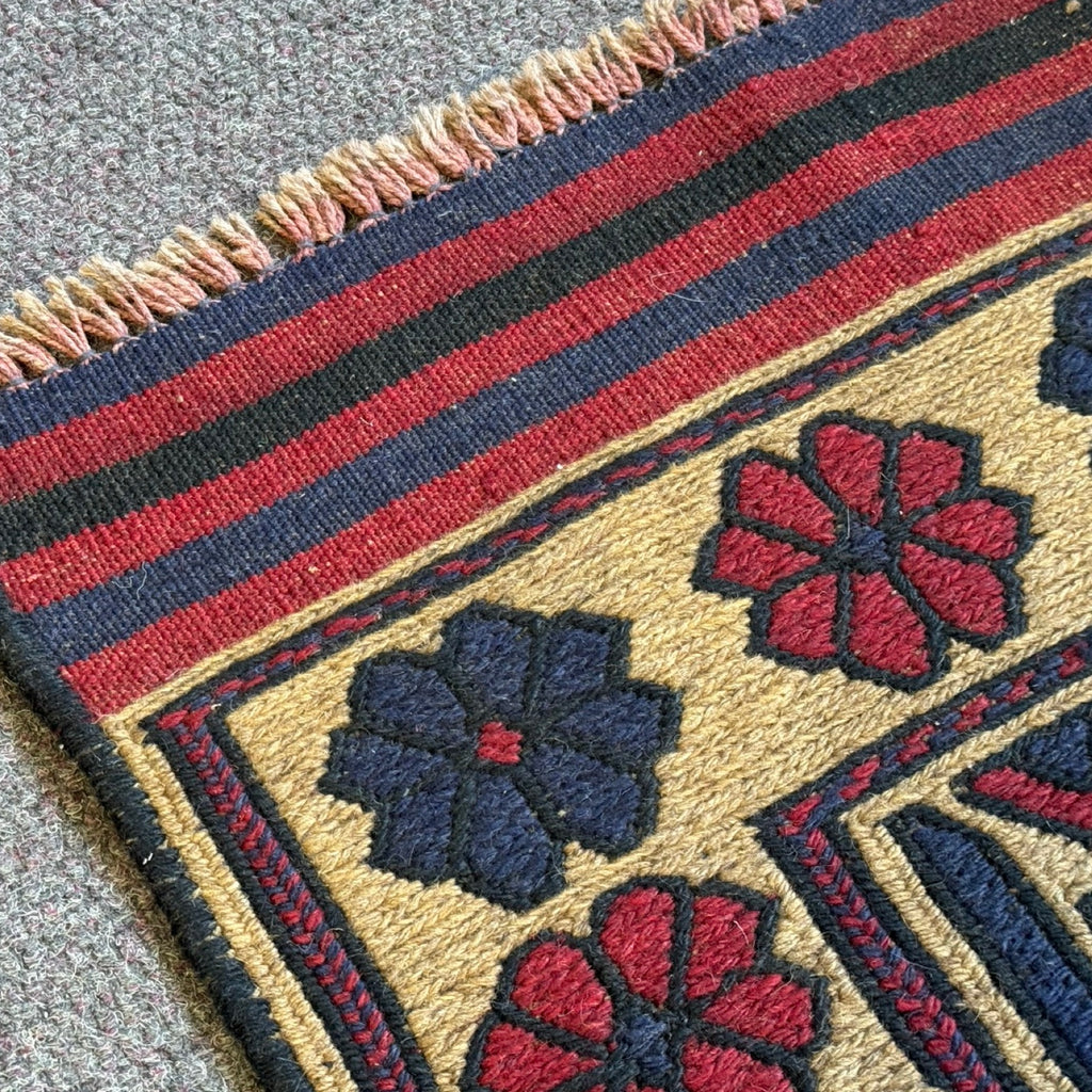 125 x 80 cm Vintage Hand Woven Tribal Kilim Barjesta Wool Rug