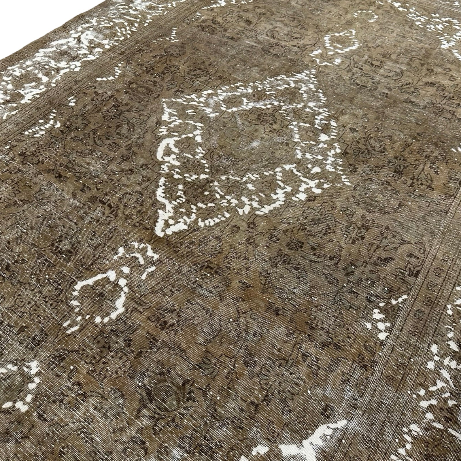 344 x 232 cm Hand-Knotted Ultra Vintage Persian Wool Rug