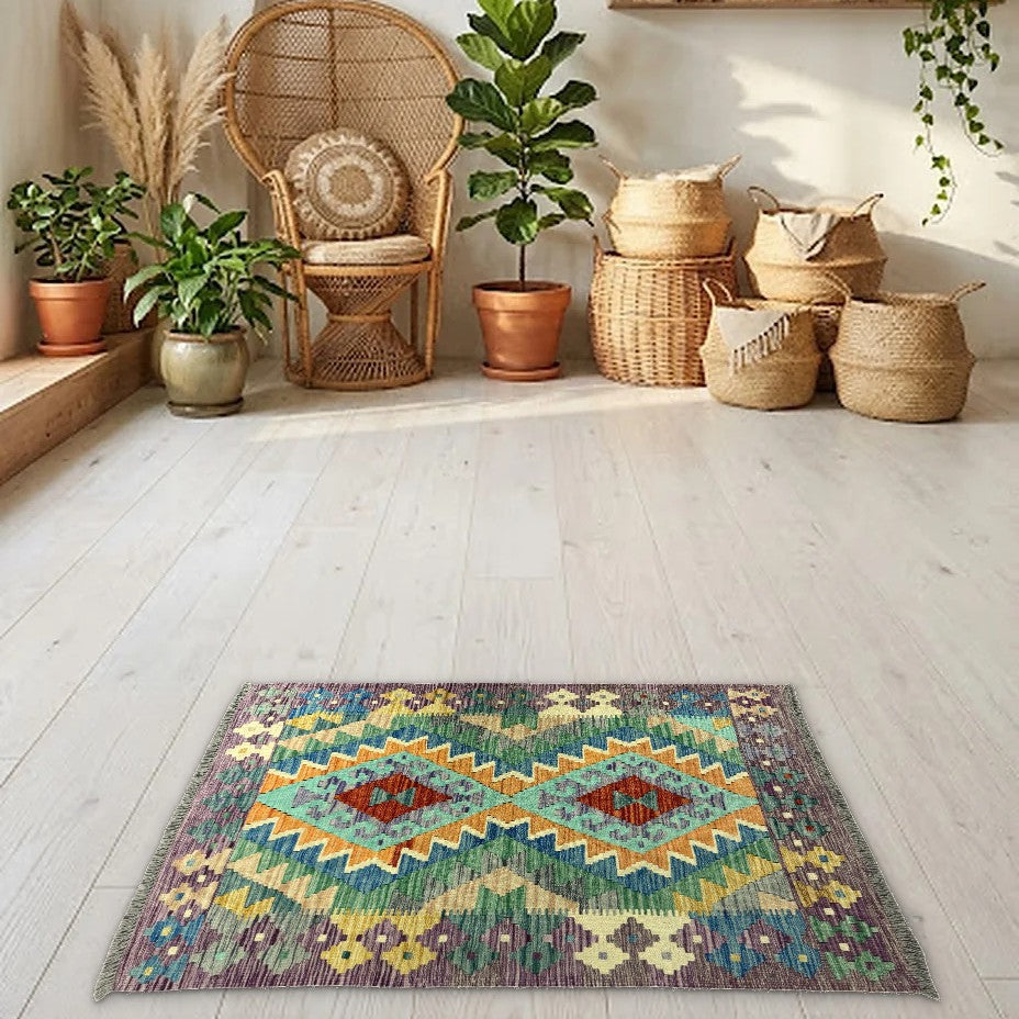 Room view: the rug on the floor of a furnished room