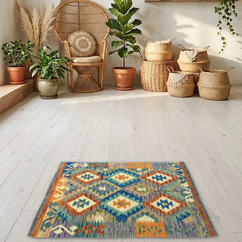 Room view: the rug on the floor of a furnished room