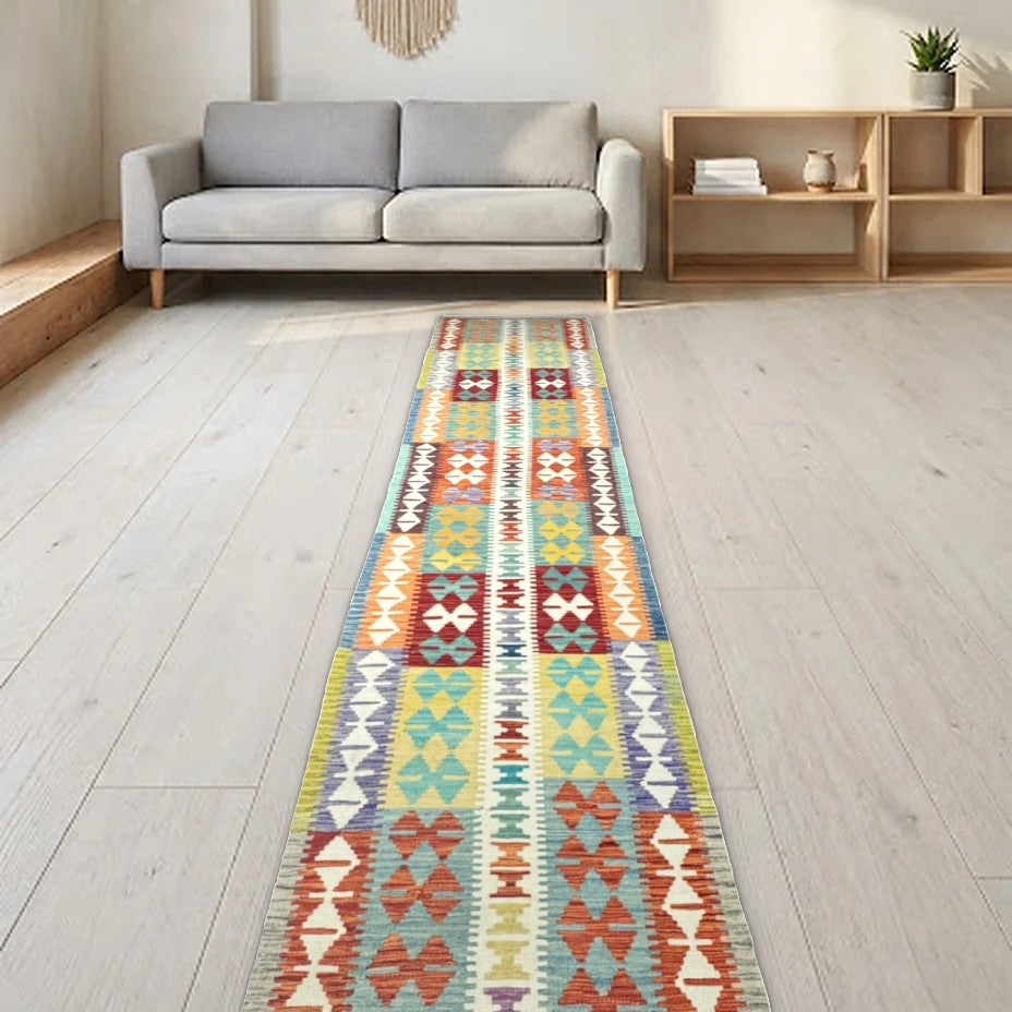 Room view: the rug on the floor of a furnished room