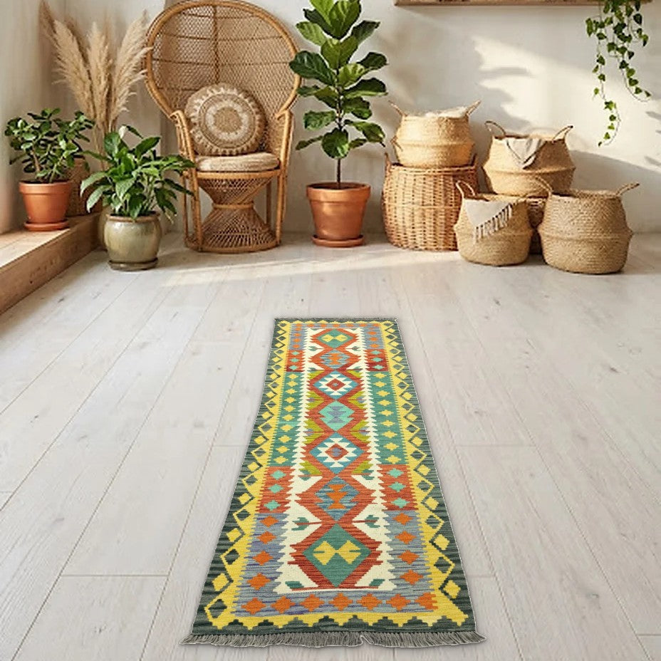 Room view: the rug on the floor of a furnished room