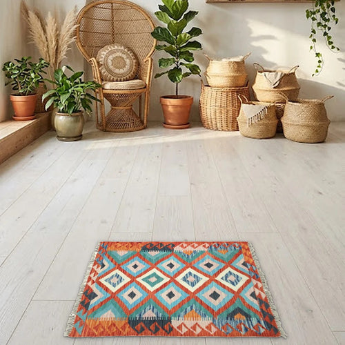 Room view: the rug on the floor of a furnished room
