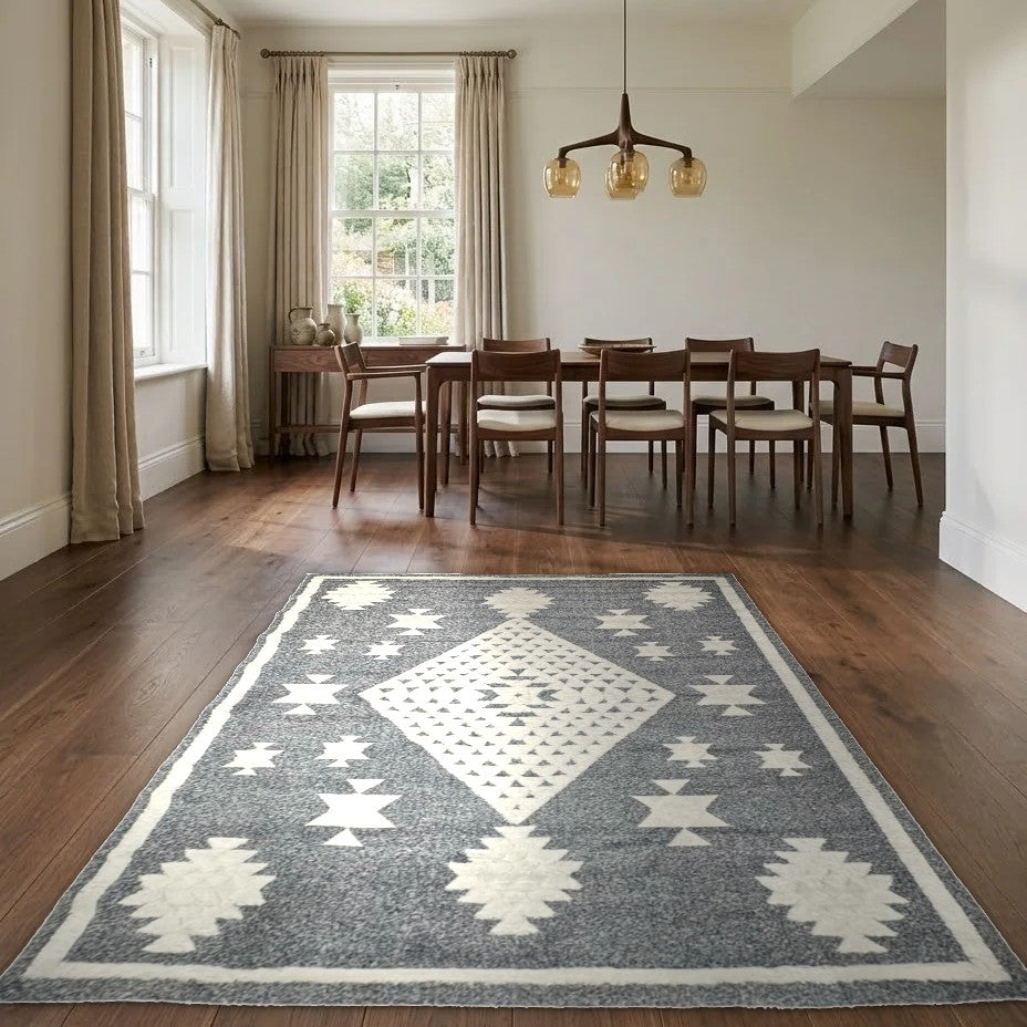Room view: the rug on the floor of a furnished room