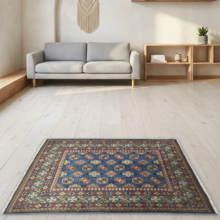 Room view: the rug on the floor of a furnished room