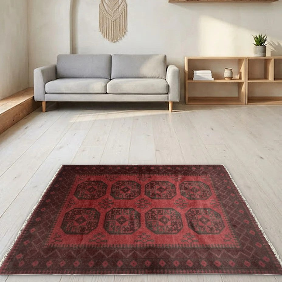 Room view: the rug on the floor of a furnished room