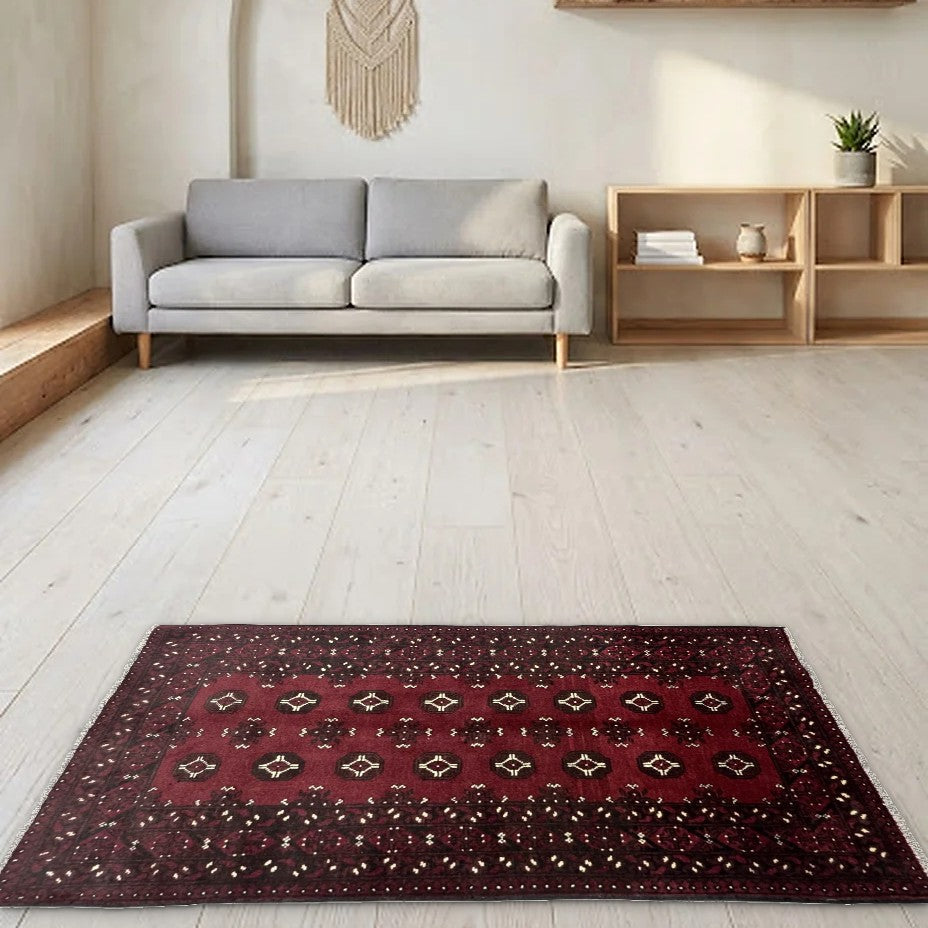 Room view: the rug on the floor of a furnished room