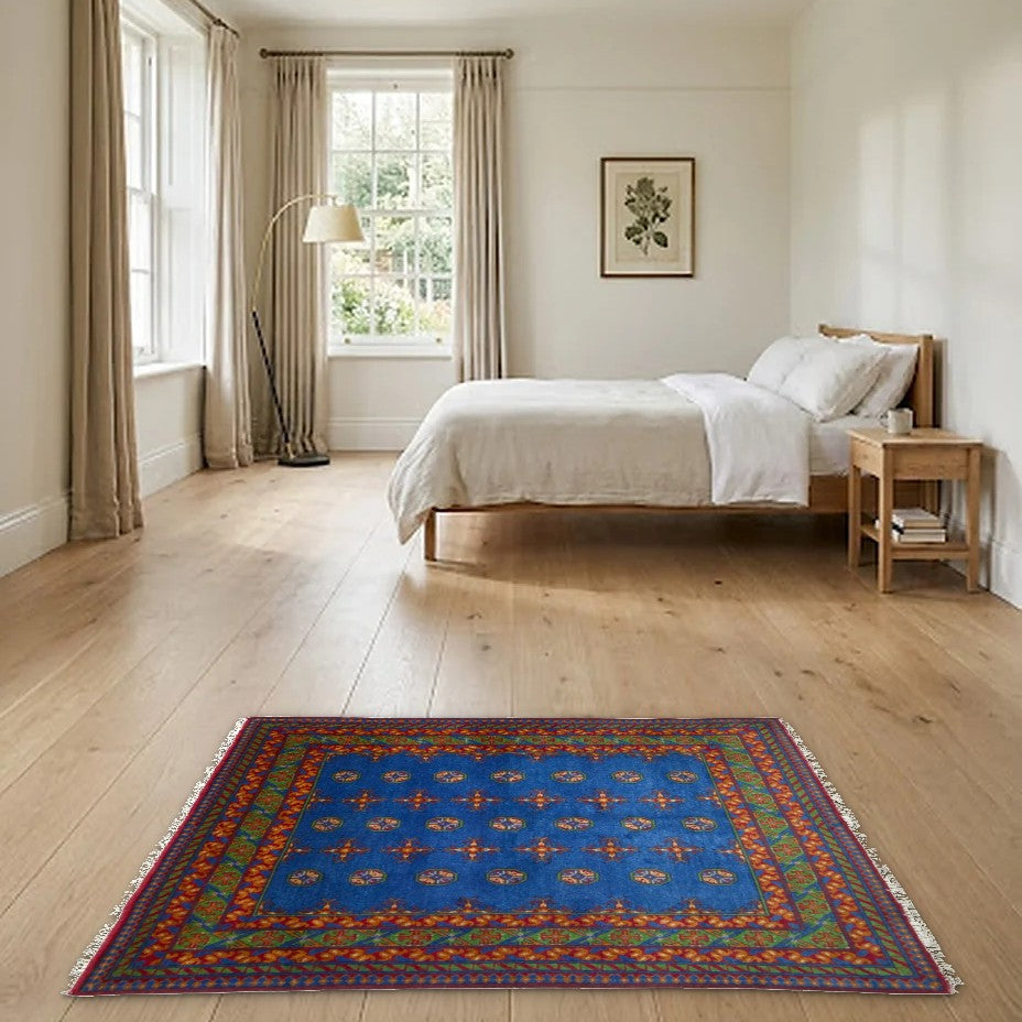 Room view: the rug on the floor of a furnished room