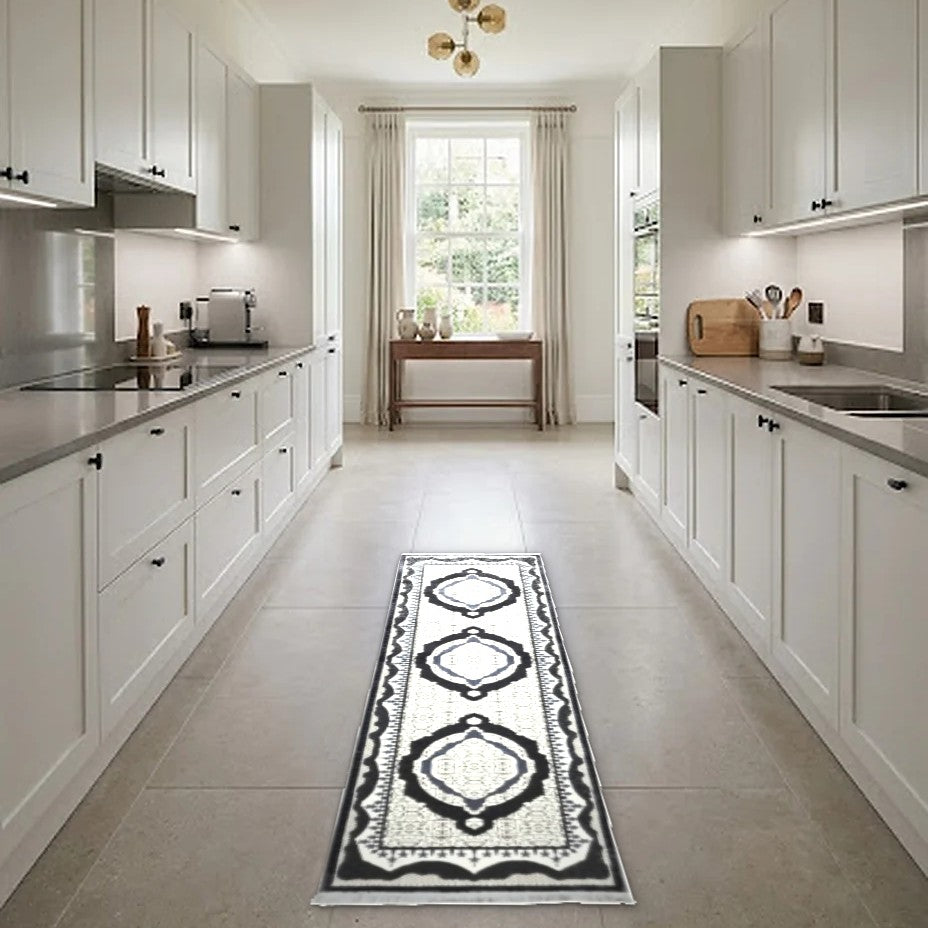 Room view: the rug on the floor of a furnished room
