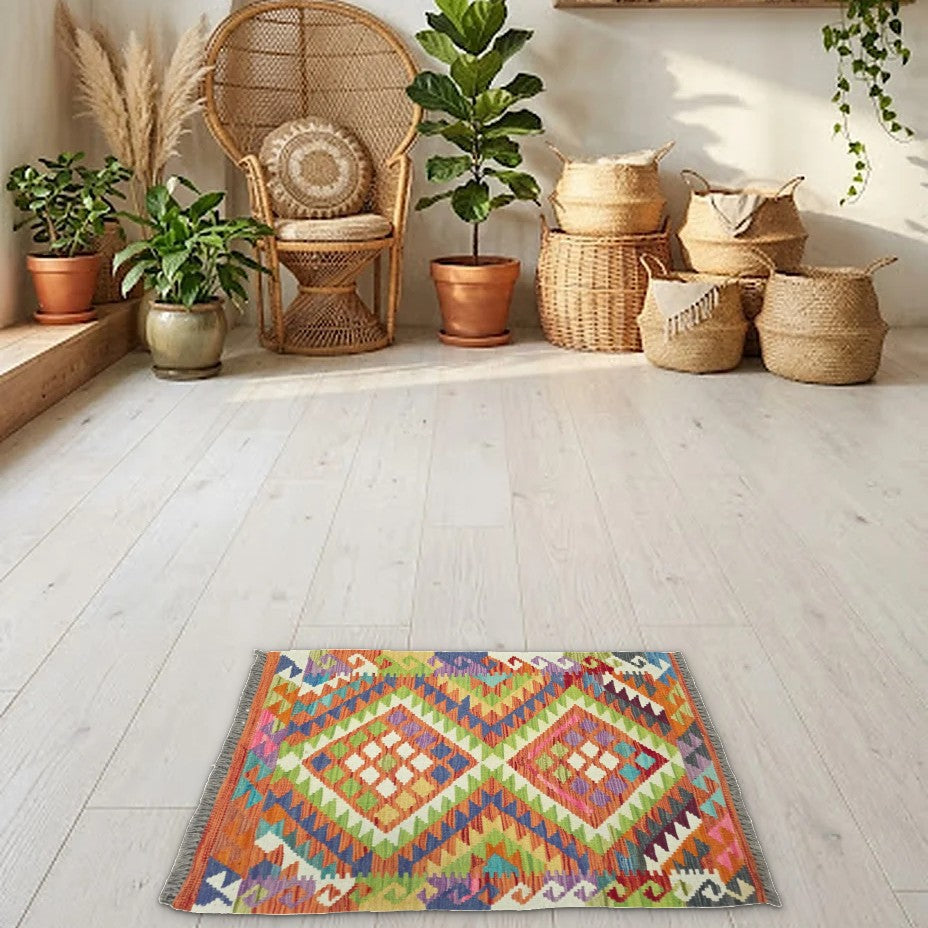 Room view: the rug on the floor of a furnished room