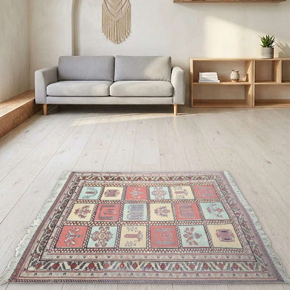 Room view: the rug on the floor of a furnished room