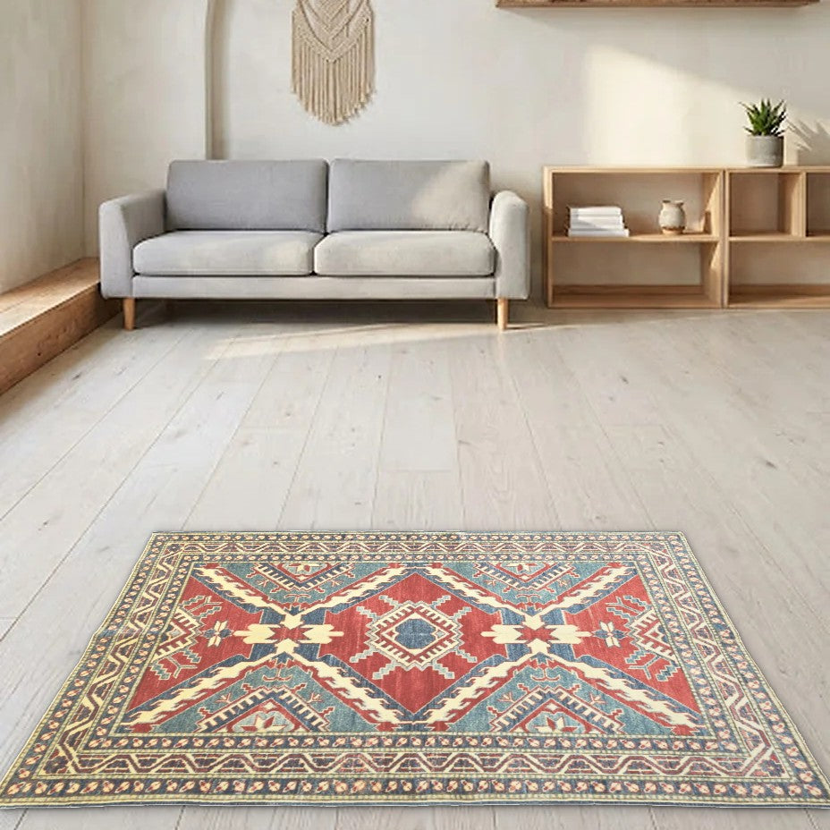 Room view: the rug on the floor of a furnished room