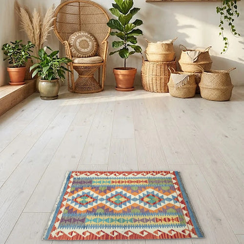 Room view: the rug on the floor of a furnished room