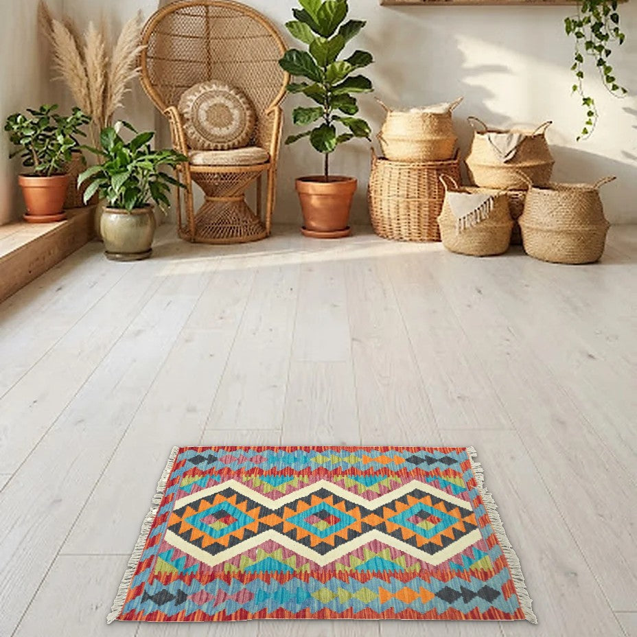 Room view: the rug on the floor of a furnished room