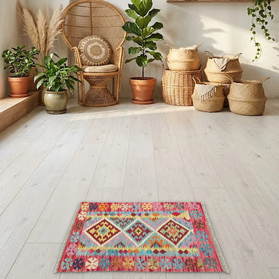 Room view: the rug on the floor of a furnished room