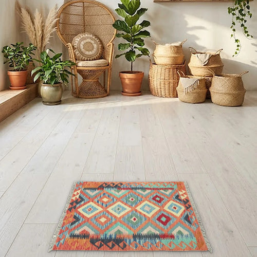 Room view: the rug on the floor of a furnished room