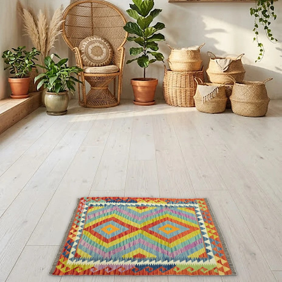 Room view: the rug on the floor of a furnished room