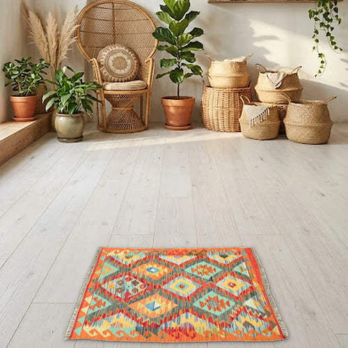 Room view: the rug on the floor of a furnished room